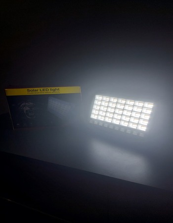 Solar LED Projektör IP66: Güneşin Gücüyle Sınırsız Aydınlatma