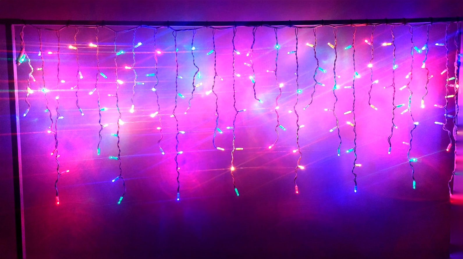IP65 RGB Saçak Led: 2M Genişlik, Ekleme Aparatlı