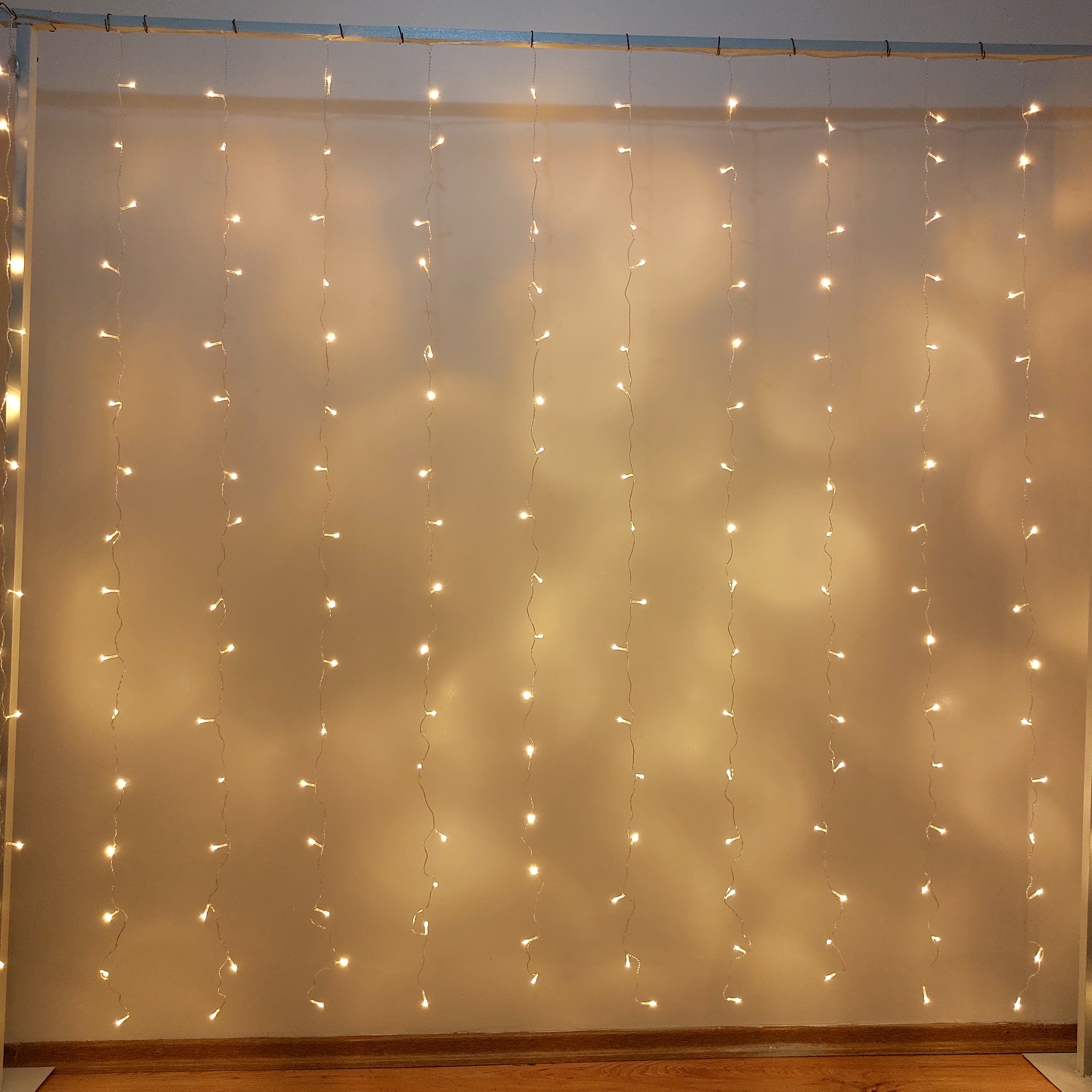 Dekoratif LED Perde Işık: 3x2 Metre, 8 Farklı Mod, Eklenebilir ve Fişli Hazır Set